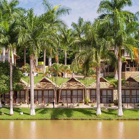 Park Hotel Modelo ปินญาลซินโญ ภายนอก รูปภาพ