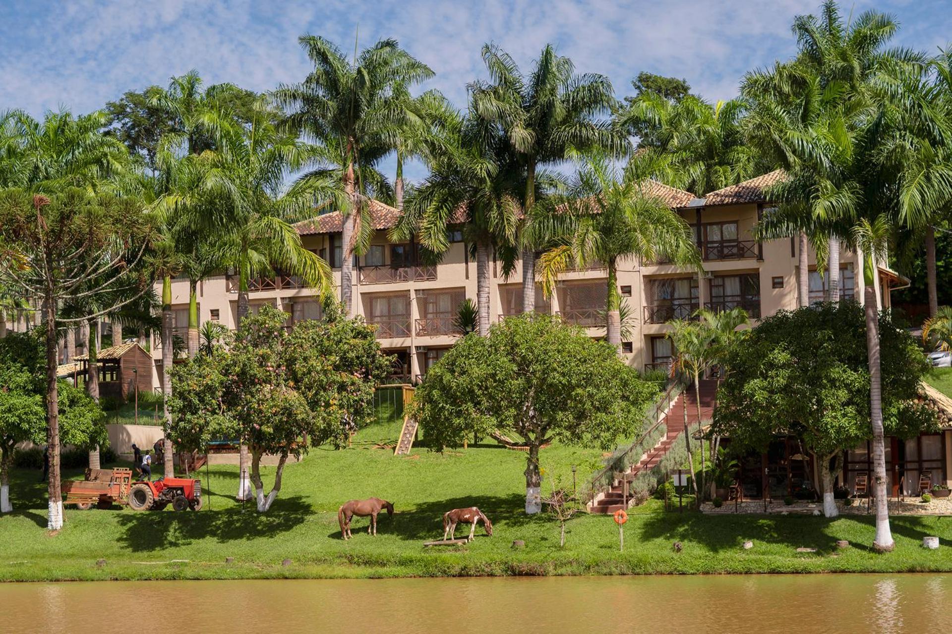 Park Hotel Modelo ปินญาลซินโญ ภายนอก รูปภาพ