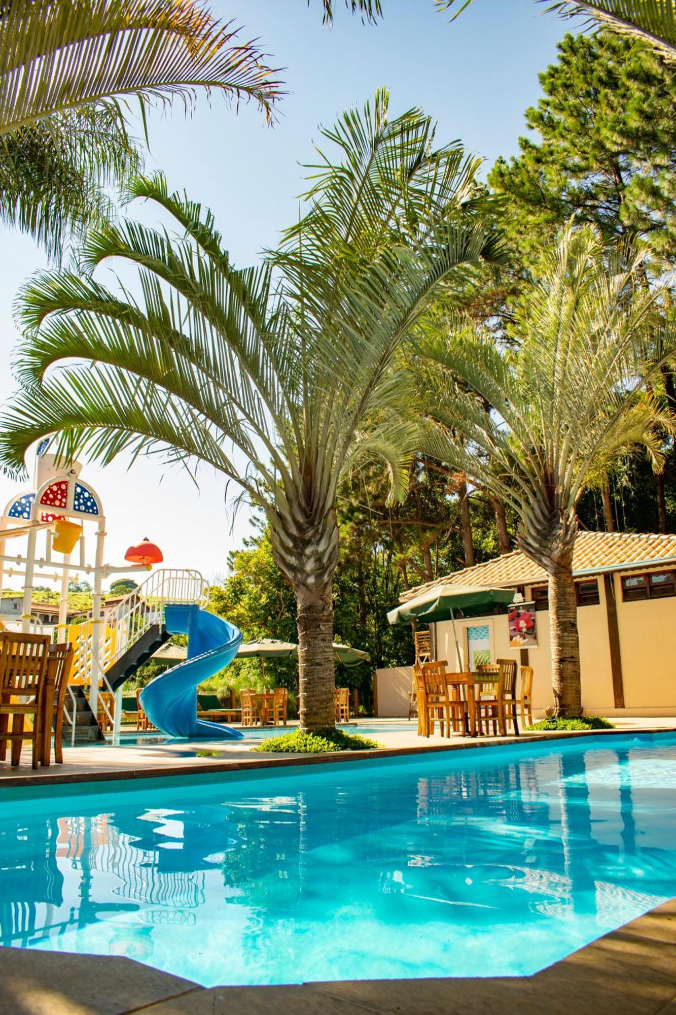 Park Hotel Modelo ปินญาลซินโญ ภายนอก รูปภาพ