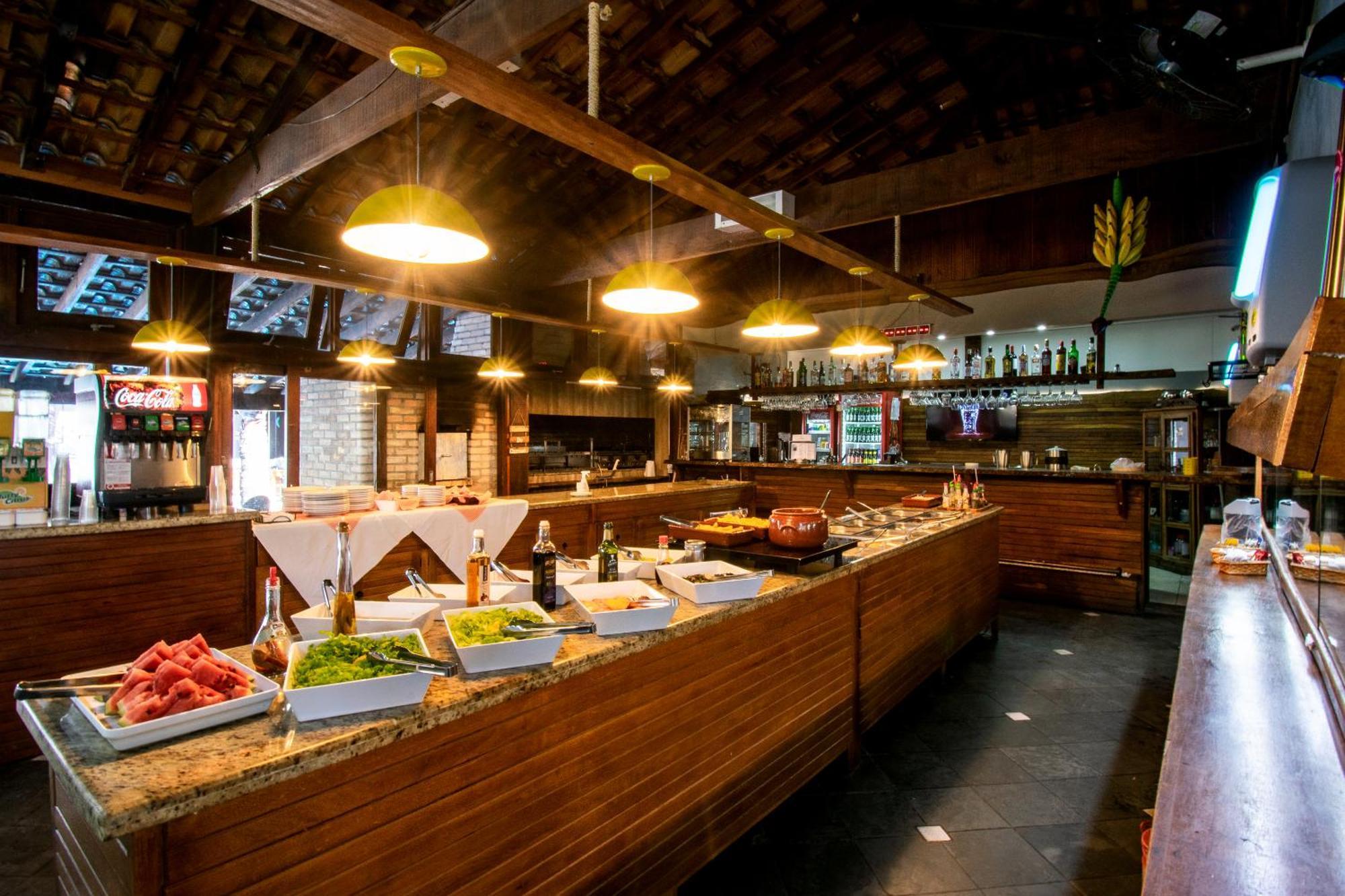 Park Hotel Modelo ปินญาลซินโญ ภายนอก รูปภาพ